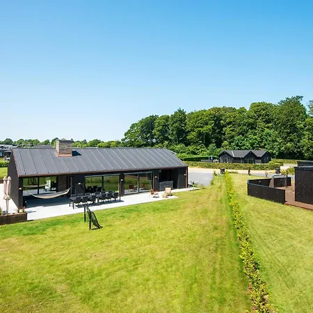 12 Person In 度假居