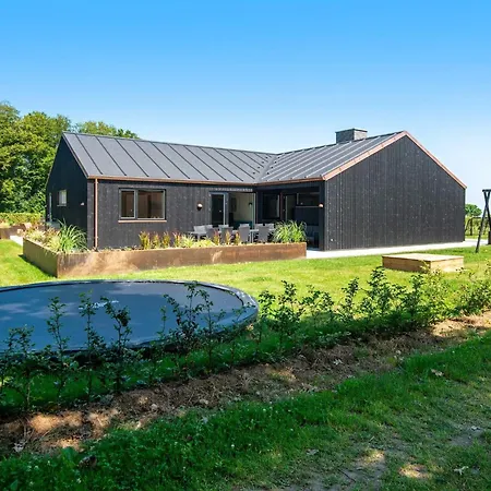 12 Person In Casa de Férias Haderslev