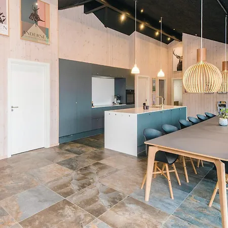 12 Person In * Haderslev