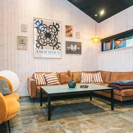 12 Person In * Haderslev