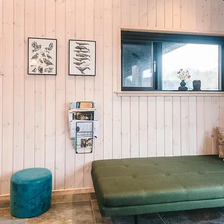 度假居 12 Person In